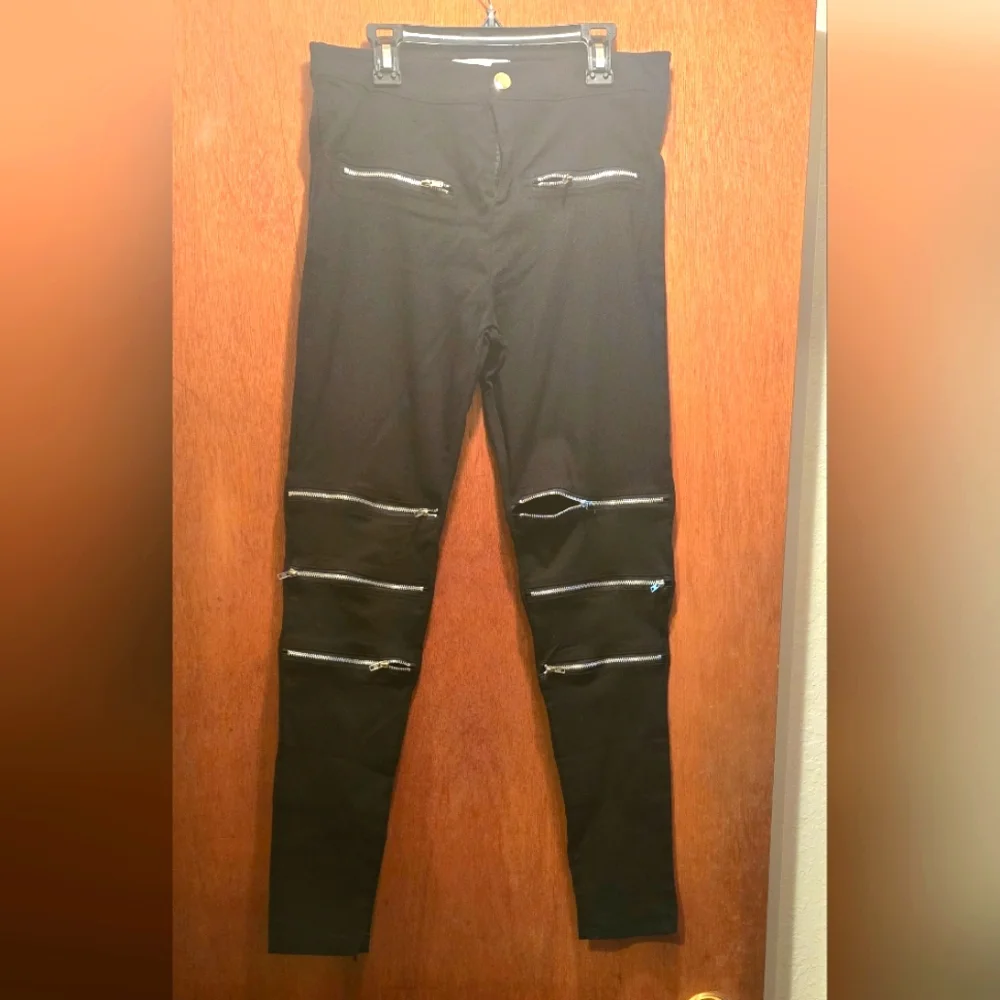 Aiweiyi Black Zipper Detail stretch Jeans szS - Picture 3 of 8